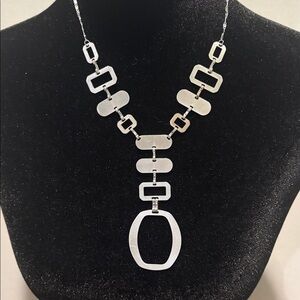 Mia + Tess Designs - Earrings and Necklace Jewelry Set.  Silver. NWT